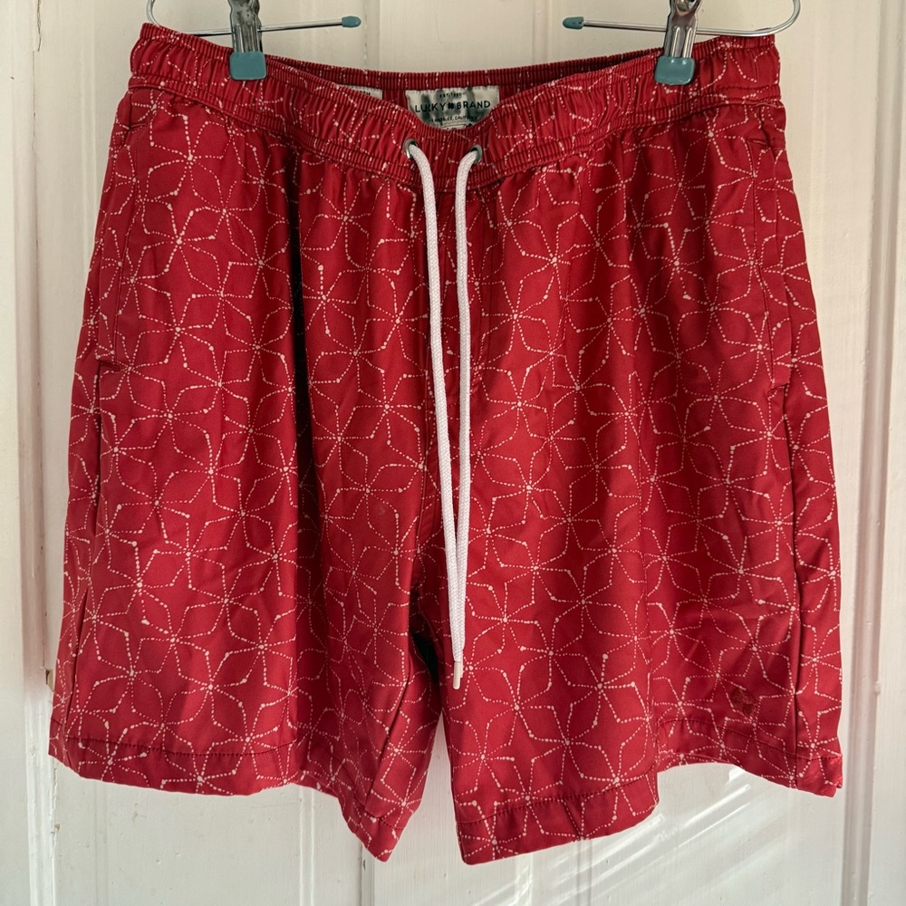 Lucky Brand Mens swimsuit terracotta with white geometric floral pattern size lg